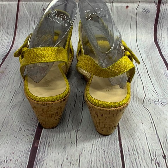 Stuart Weitzman Yellow Snake Embossed Strappy Cork - Picture 5 of 10